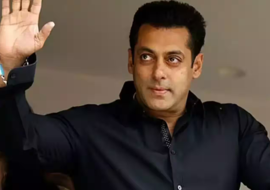 Salman Khan steps out of his house after firing incident